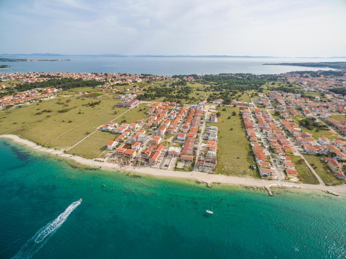 Luxury Apartments - La Vir 1 & 2 Luaran gambar
