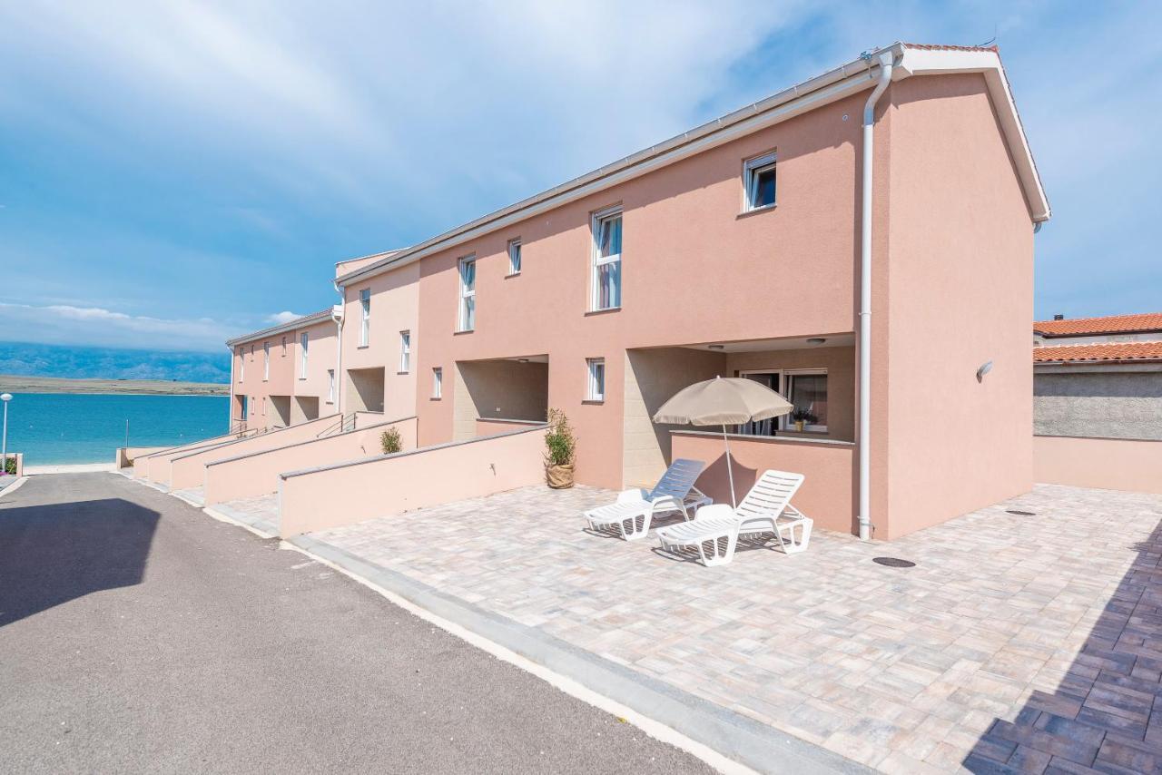 Luxury Apartments - La Vir 1 & 2 Luaran gambar