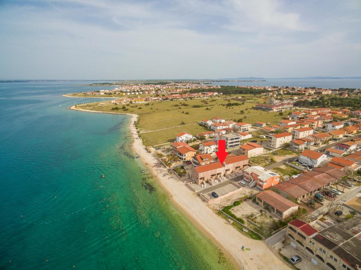 Luxury Apartments - La Vir 1 & 2 Luaran gambar