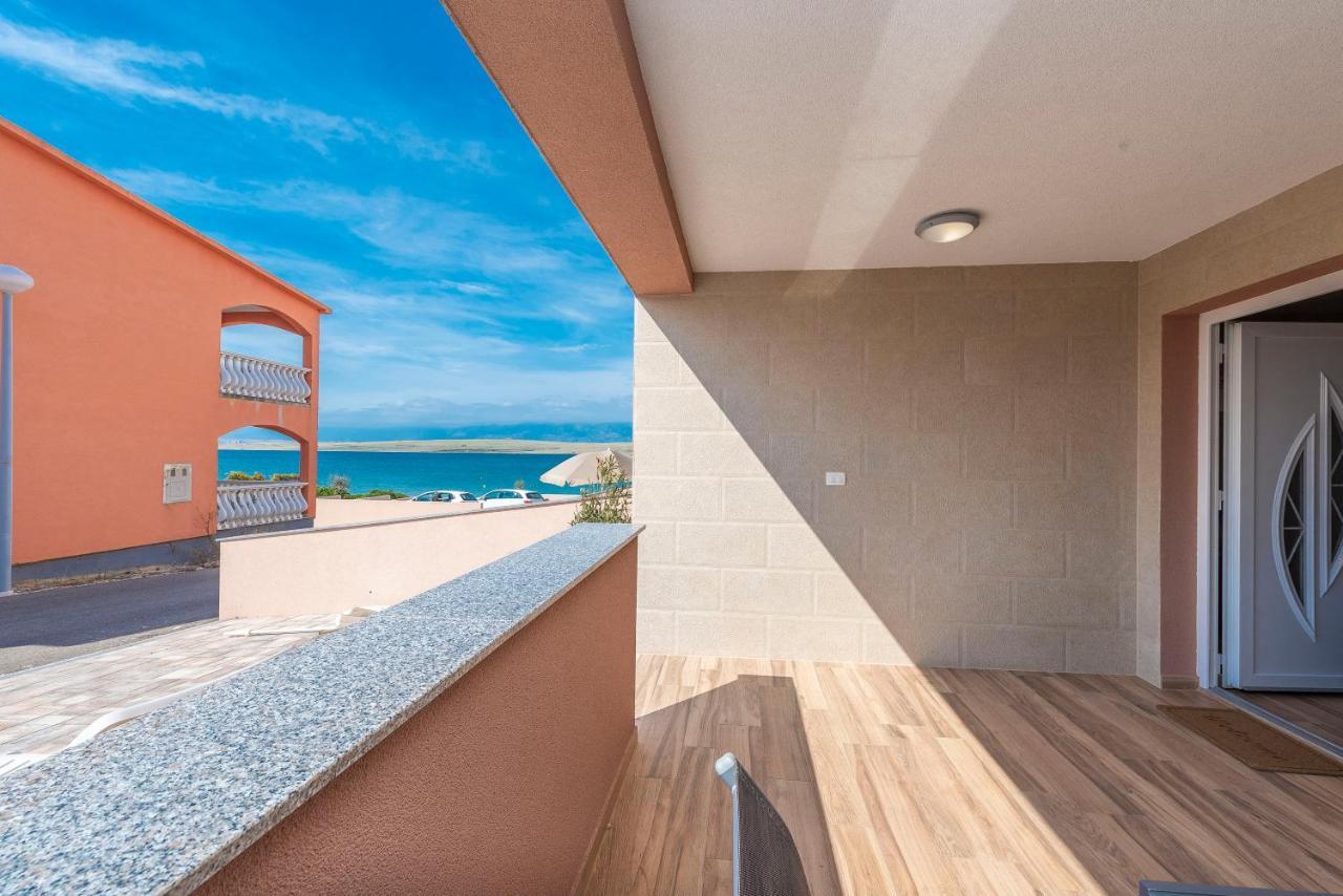 Luxury Apartments - La Vir 1 & 2 Luaran gambar